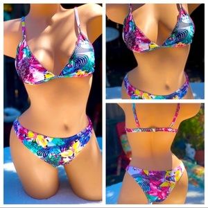 NWT 🏝 🌺 Vibrant Bead Trim Triangle 2Pc Bikini
